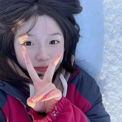 一线女星又出大瓜：恋情细节流出，本人沉默不回应，前后半年